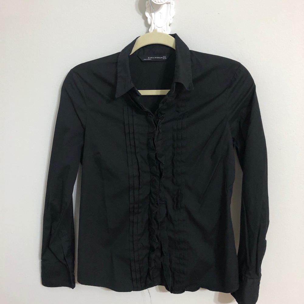 Zara Black button down shirt with ruffles